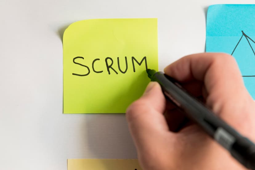What is Scrum Board: How It Works and Best Practices (2026)