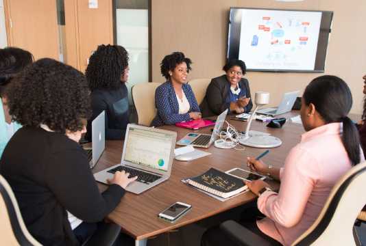 7 Powerful Phrases Project Managers use at Workplace