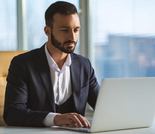 Roles and Responsibilities of a Program Manager in 2026 Roles and Responsibilities of a Program Manager