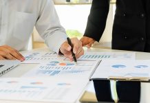 What is Hybrid Project Management? A Guide for 2026 What is Hybrid Project Management?