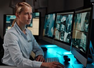 Security Operations Center (SOC) Analyst Roles & Responsibilities